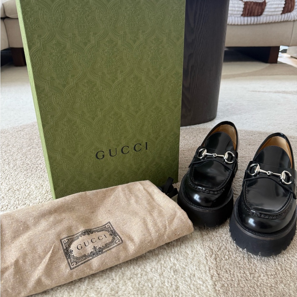 Gucci Black Leather Loafers with Horsebit Detail